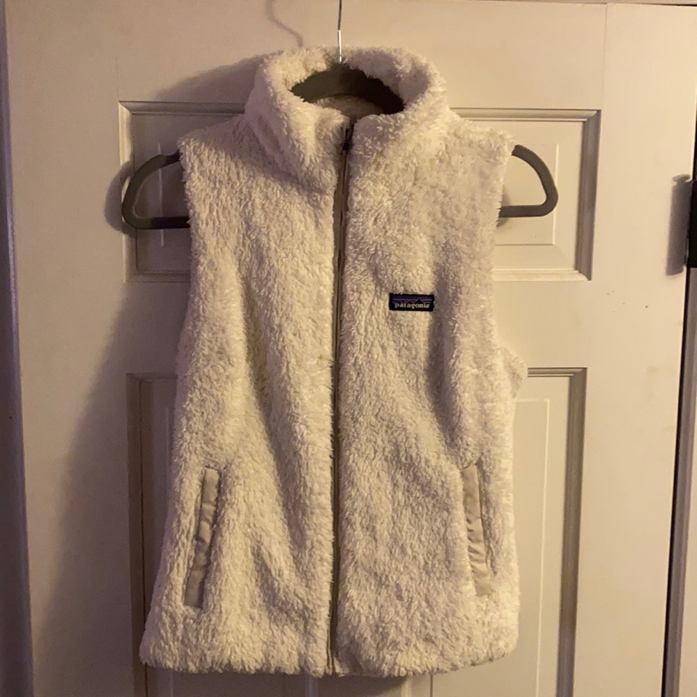 White Patagonia vest size medium